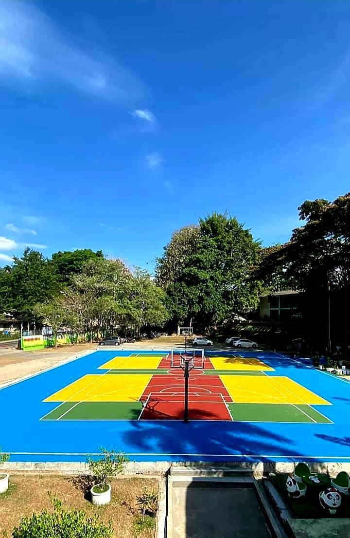 สนามกีฬาอเนกประสงค์