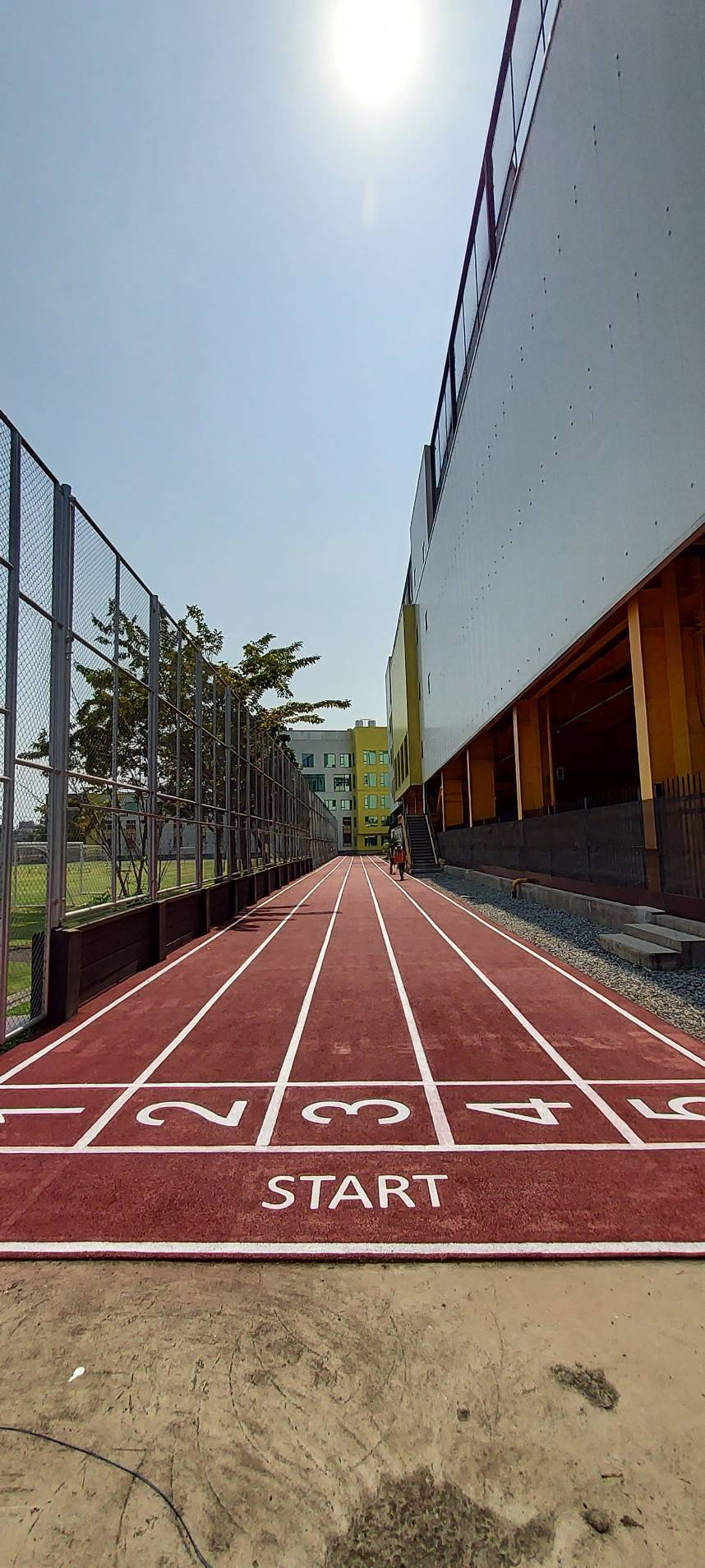 ลู่วิ่งยางสังเคราะห์ผลงานของ SPC Sport Floor