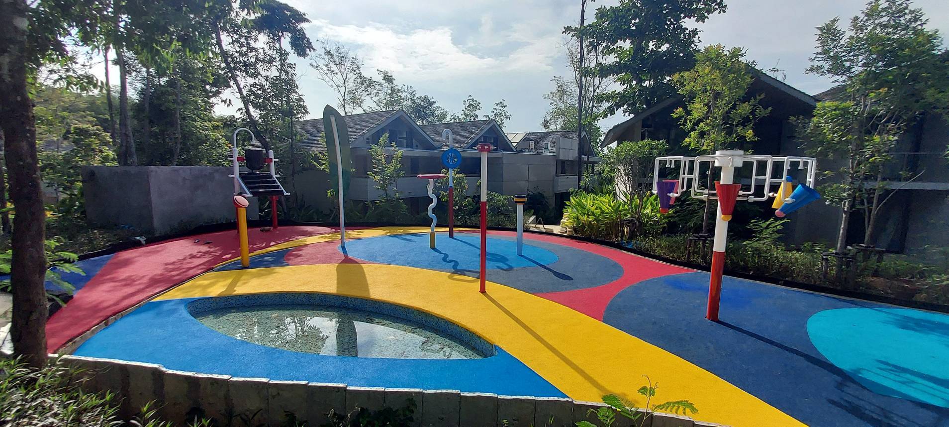 ผลงาน สนามเด็กเล่น / EPDM