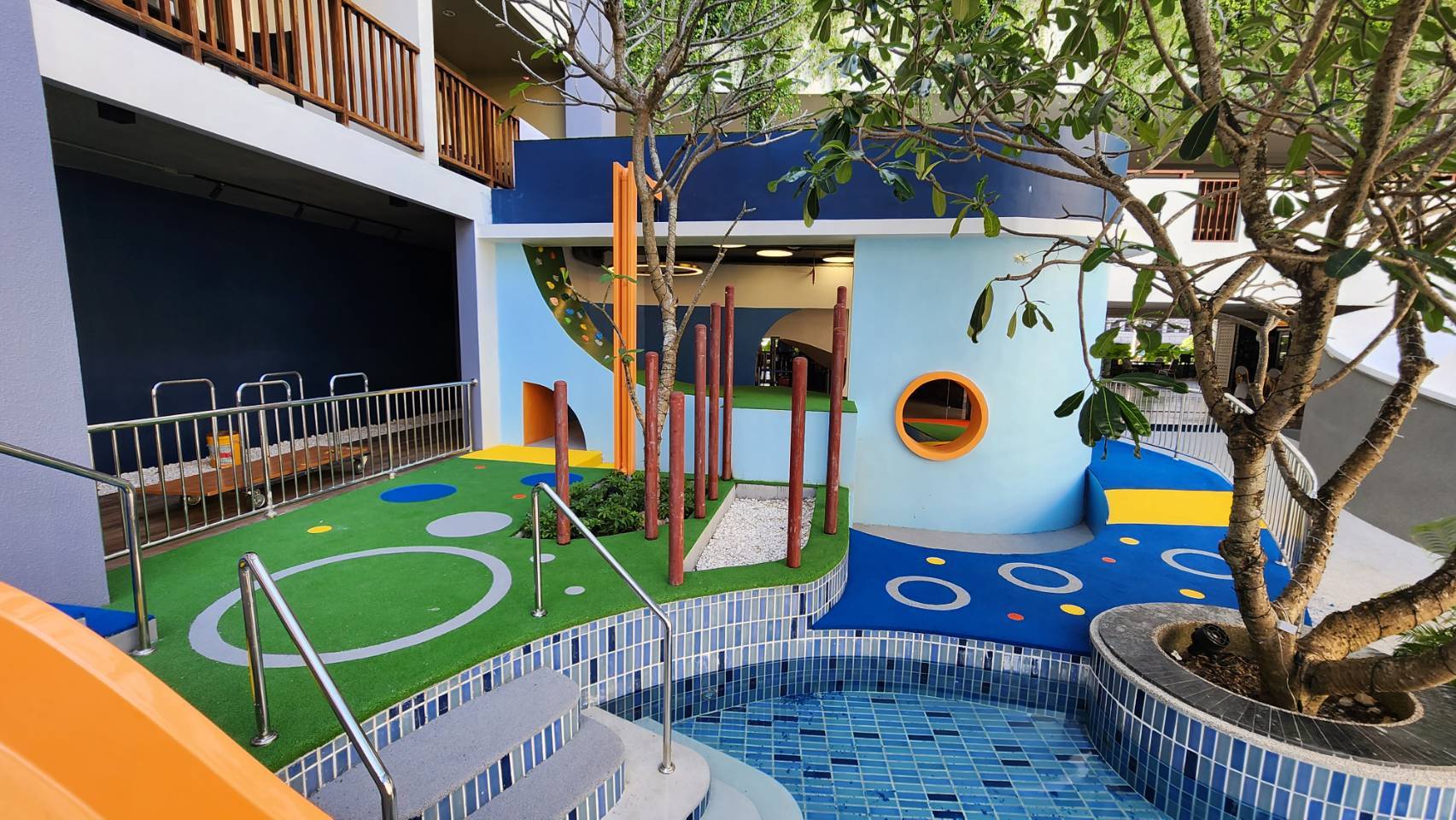 ผลงาน สนามเด็กเล่น / EPDM